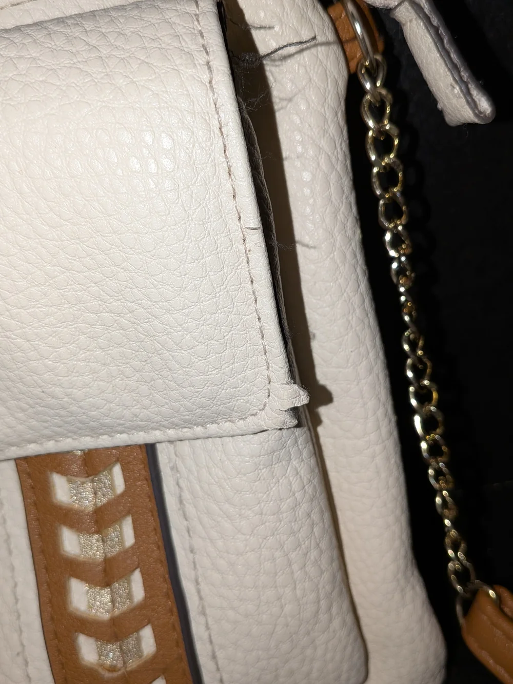 Jessica Simpson Crossbody Adjustable Strap Bag 3 Zip Pockets, 2 Slip Pockets